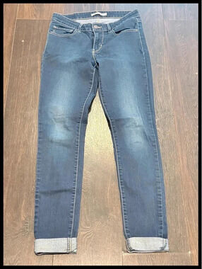 Levi’s 711 Skinny Jeans – Women’s Size 27x30 095